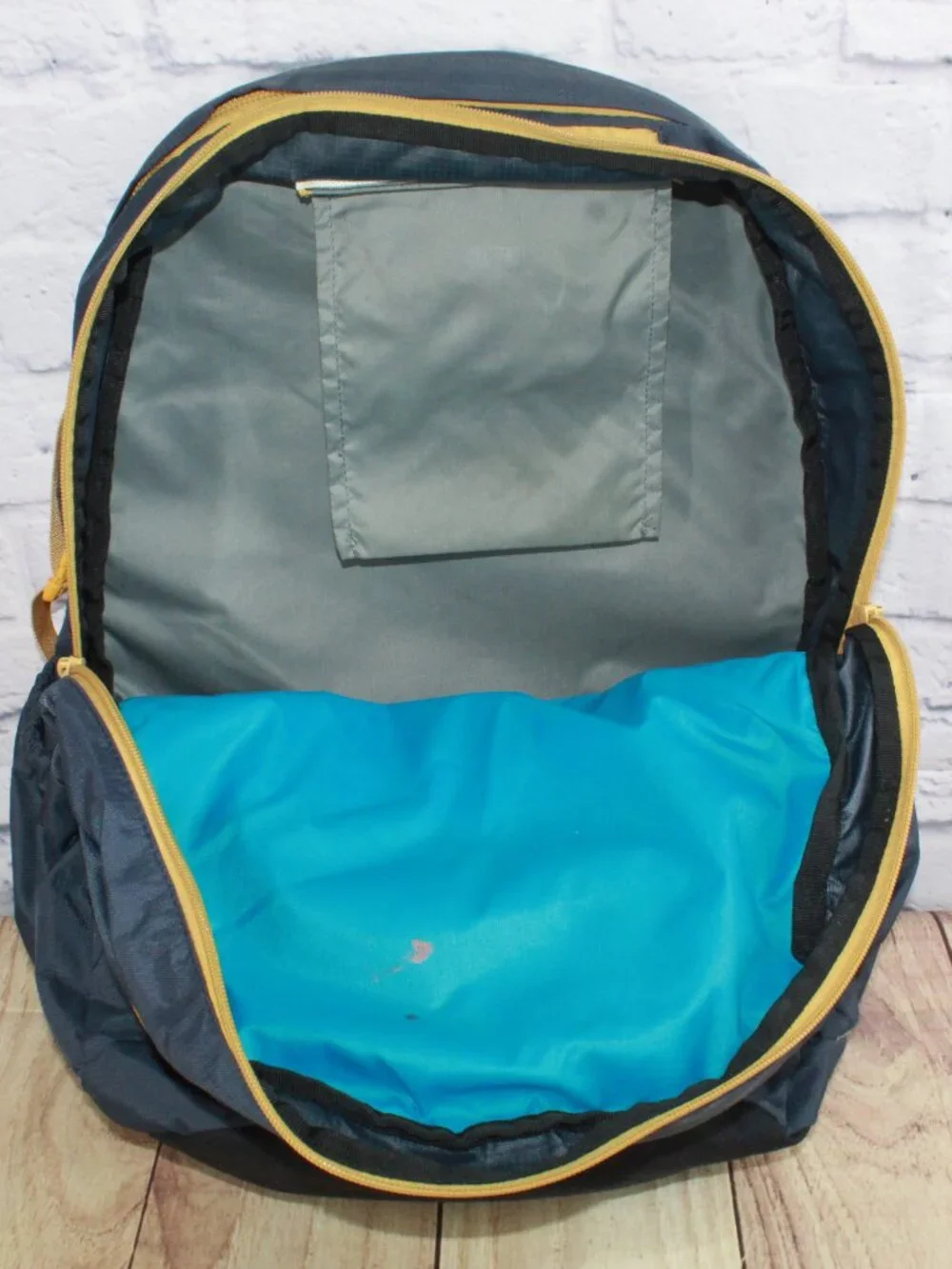 READ–LL Bean Unisex Adult Comfort Carry Portable Locker Pack 42L Backpack Hiking